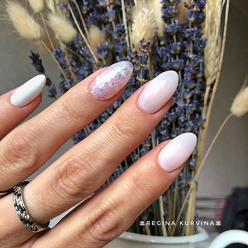 Kauchukovaya_molochnaya_baza_dlya_gel_laka.jpg Kauchukovaya_molochnaya_baza_dlya_gel_laka.jpg